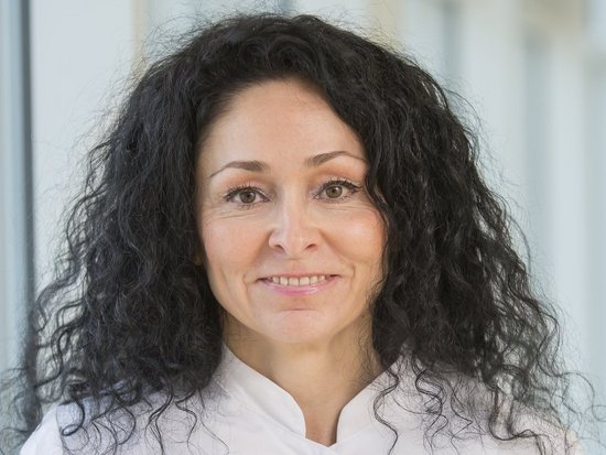 Dr. Oana-Maria Ceres Portraitbild von Dr. Oana-Maria Ionus-Ceres