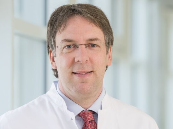 Portraitbild von Prof. Dr. Andreas Weber